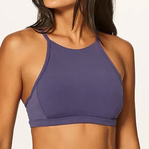 Lululemon twist and reach bra - Picture 1 of 4